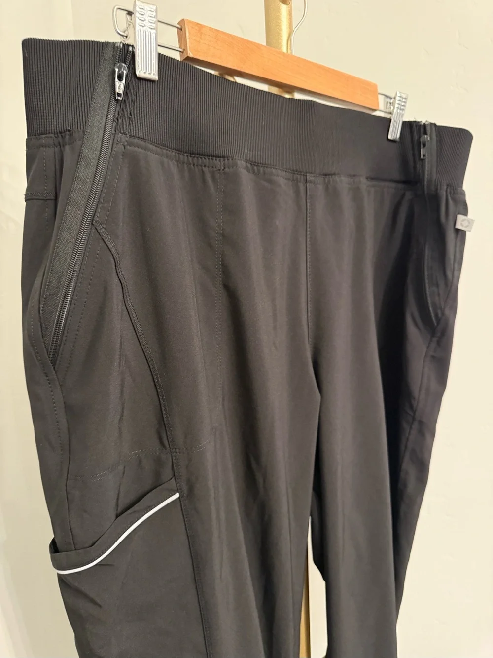 Cherokee Infinity Jogger Pants Black Cargo Scrub XL Mid Rise Stretch